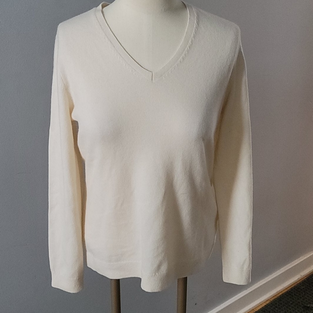 Cashmere sweater